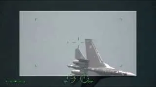 Sukhoi Su-35 flying display in full