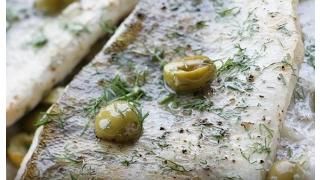 Юлия Высоцкая — Рыба, запеченная с оливками и каперсами