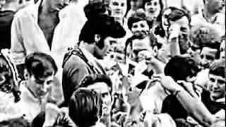 Elvis Presley-If That Isn't Love(Elvis and his fans)+lyrics