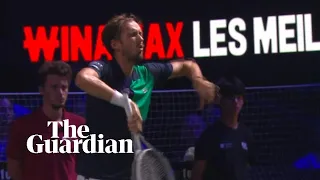 Daniil Medvedev mocks crowd while being booed at Moselle Open