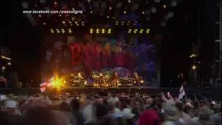 Blondie - Love Doesn't Frighten Me (Live at IOW Festival 2010) HD