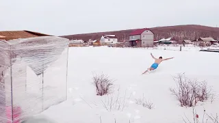 Баня из пленки в снегу. Шурпа на костре.