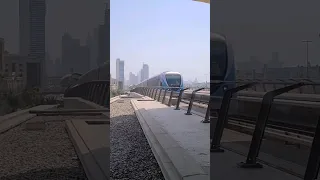 Про метро Дубая