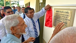 Fijian Education Minister opens new classroom block at Vunimono Islamia School.