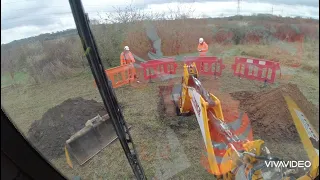 JCB 3CX trial pitting.