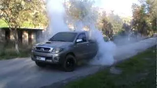 Toyota Hilux TRD (Kapsimo lastixwn)