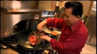 How to Cook Beef With Broccoli - Authentic Family Meals - Circulon Presents Martin Yan