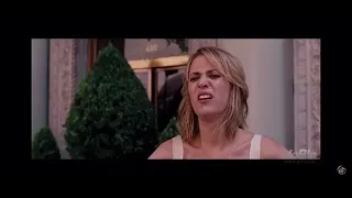 Bridesmaids - Lilian shits in the street while in bride dress! 😂😂😂😂