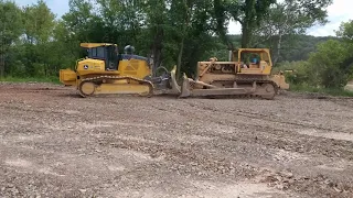 JD950, LGP VS OLD CAT D8H.....