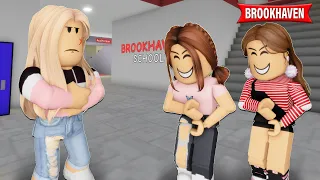 AS MENINAS ENGANARAM A VALENTONA DA ESCOLA | Historinhas Brookhaven RP🏡 | Roblox