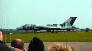 Vulcan XH558 at Coventry Airport 2010