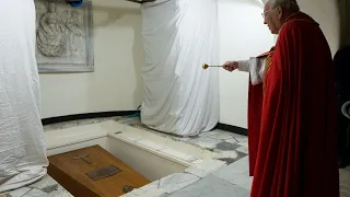 Benedikt XVI. in Krypta unter dem Petersdom beigesetzt | AFP
