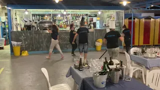 Jerusalema ristorante Miramare lo staff l’ultima serata di stagione