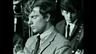 Them - Gloria (Live at the Olympia, Paris, October 19 1965) [2011 Audio Upgrade]