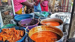 African street food. Eat with me in the streets of Lomé Togo west Africa 🇹🇬