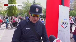 В Івано Франківську до Дня міста провели благодійний велопробіг на підтримку ЗСУ
