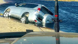 HECTIC LANDCRUISER SUNKEN WINCH RECOVERY MORETON ISLAND