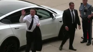 Musk arrives in court for day two of testimony