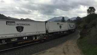 Springtime trains in Tehachapi