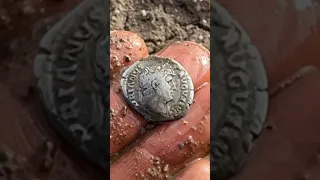 1,900 year old ROMAN SILVER with the XP DEUS 2 metal detector #metaldetecting #treasure #deus2