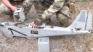 Inspection of the Ukrainian RQ-20 Puma UAV by Russian soldiers, review