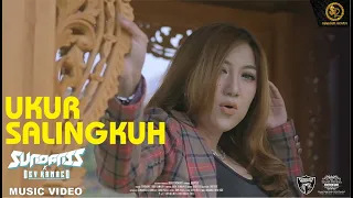 UKUR SALINGKUH - SUNDANIS X DEV KAMACO (OFFICIAL MUSIC VIDEO)