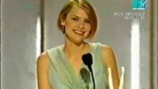 Claire Danes @ Fashion Award 2002