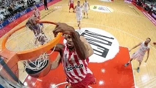 Playoffs Magic Moments: Huge dunk by Cedric Simmons, Olympiacos Piraeus