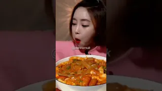 Asmr Mukbang Tteokbokki, Noodles And Rice Cakes