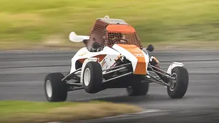 Kart Cross racing against the clock on track: 330Kg/Motorcycle 600cc-powered Buggies!