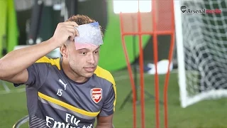 Arsenal take on the Heads Up challenge!