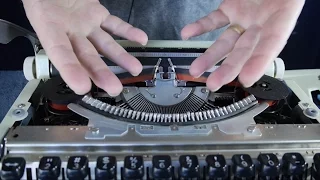 Typewriter Tip Quickie: Replacing Ribbons