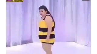 Танец пчелки