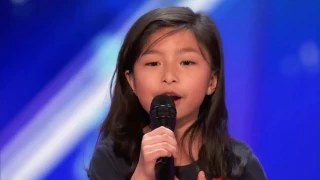 Celine Tam sings "My Heart Will Go On" on #AGT 2017 (With Judge Comments)