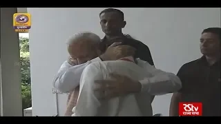 PM Narendra Modi consoles ISRO Chaiman K Sivan