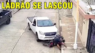 MOTORISTA COM CARRO DESTRÓI MOTO DE LADRÃO PEGO ROUBANDO BOLSA DE MULHER - IMPRESSIONANTE