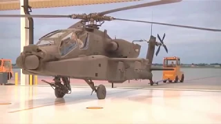 Многоцелевой ударный вертолет AH-64D Apache Longbow крупным планом/AH-64D Apache attack helicopter