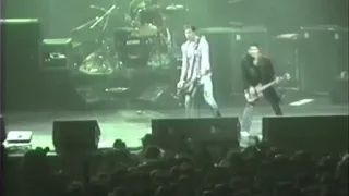 Nirvana - Radio Friendly Unit Shifter (Live In Palaghiaccio, Italy/1994)