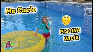 PRIMEROS SALTOS EN MI PISCINA VACÍA SIN PERMISO! ME CUELO A ESCONDIDAS EN LA ALBERCA 🤫 TERMINA MAL