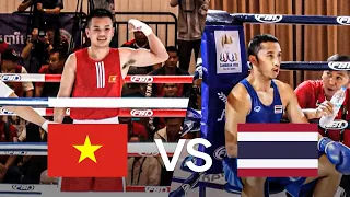 Bùi Phước Tùng tung cú knock out "búa tạ" khiến đối thủ người Thái Lan gục ngay trên sàn