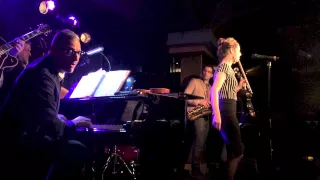 Leah Zeger with Jeff Goldblum and his band