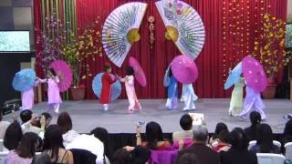 2014 Vietnamese Baptist Church of Arlington - Tet - Children Umbrella Dance