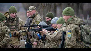 L'Ukraine prépare ses forces face au risque d'escalade de Moscou