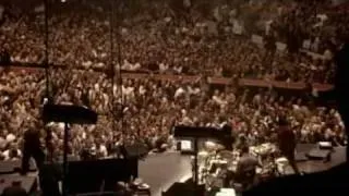 U2 - Elevation (Live from Boston 2001.)