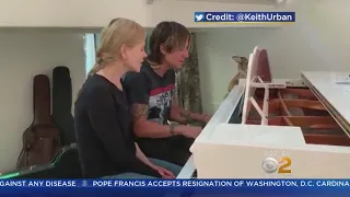 Keith Urban, Nicole Kidman Sing Duet