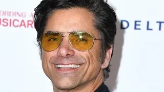 John Stamos reveals he's in possession of the 'Full House' couch, former costars weigh in: 'Thief!'