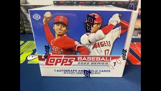 New Release!! 2022 Topps Series 1 Jumbo Hobby Opening! Searching For Wander and Pulled A Nice Auto!!