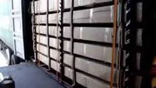 Unloading a container in 30 seconds