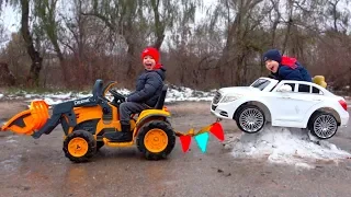 Kids Ride on Power Wheels and Pretend Play Outdoor Winter Games / Baby Car Video