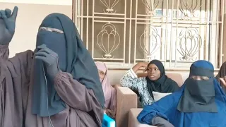 Seyda Mamy Sacko conférence avec les soeurs musulmanes à l'hipodromme  Thème la mort est inévitable